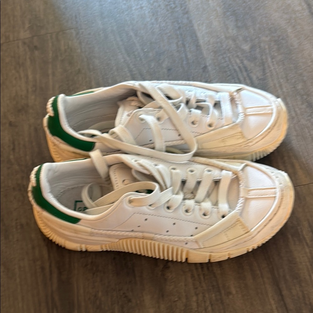 White and Green Adidas Stan smith sneakers